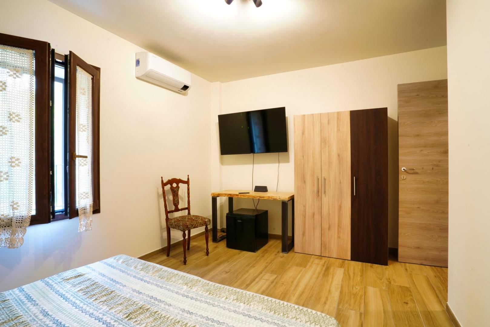 Ca Mandarein Bed and Breakfast Quattro Castella Exterior foto