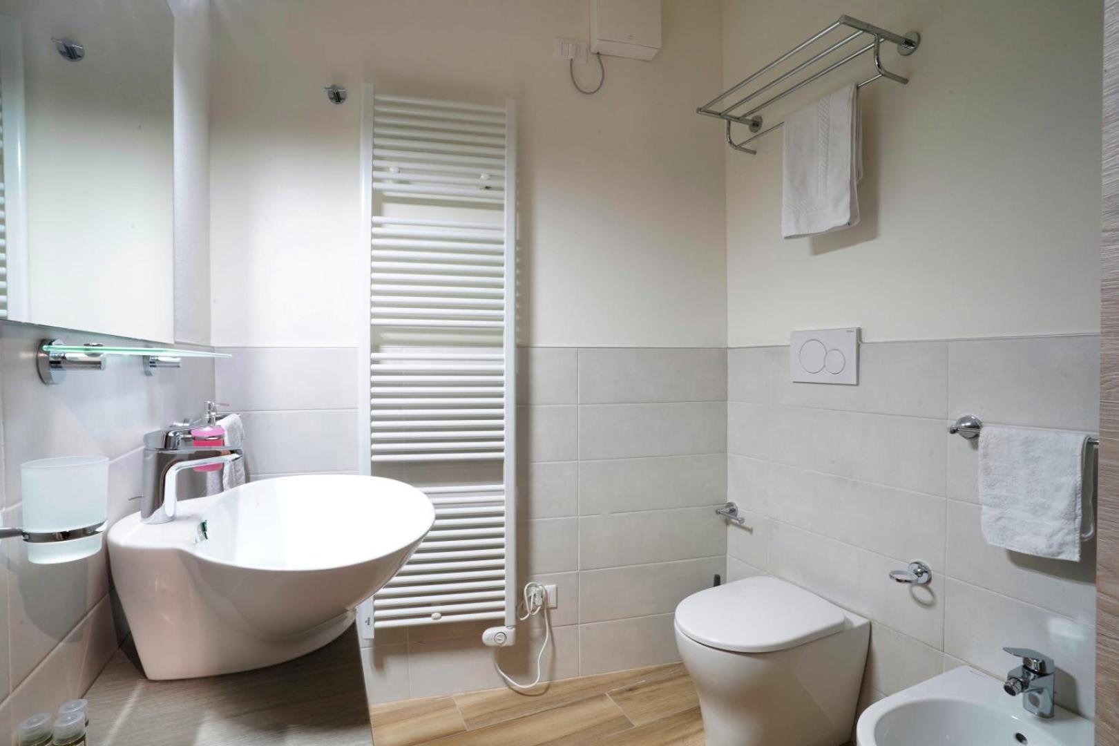 Ca Mandarein Bed and Breakfast Quattro Castella Exterior foto